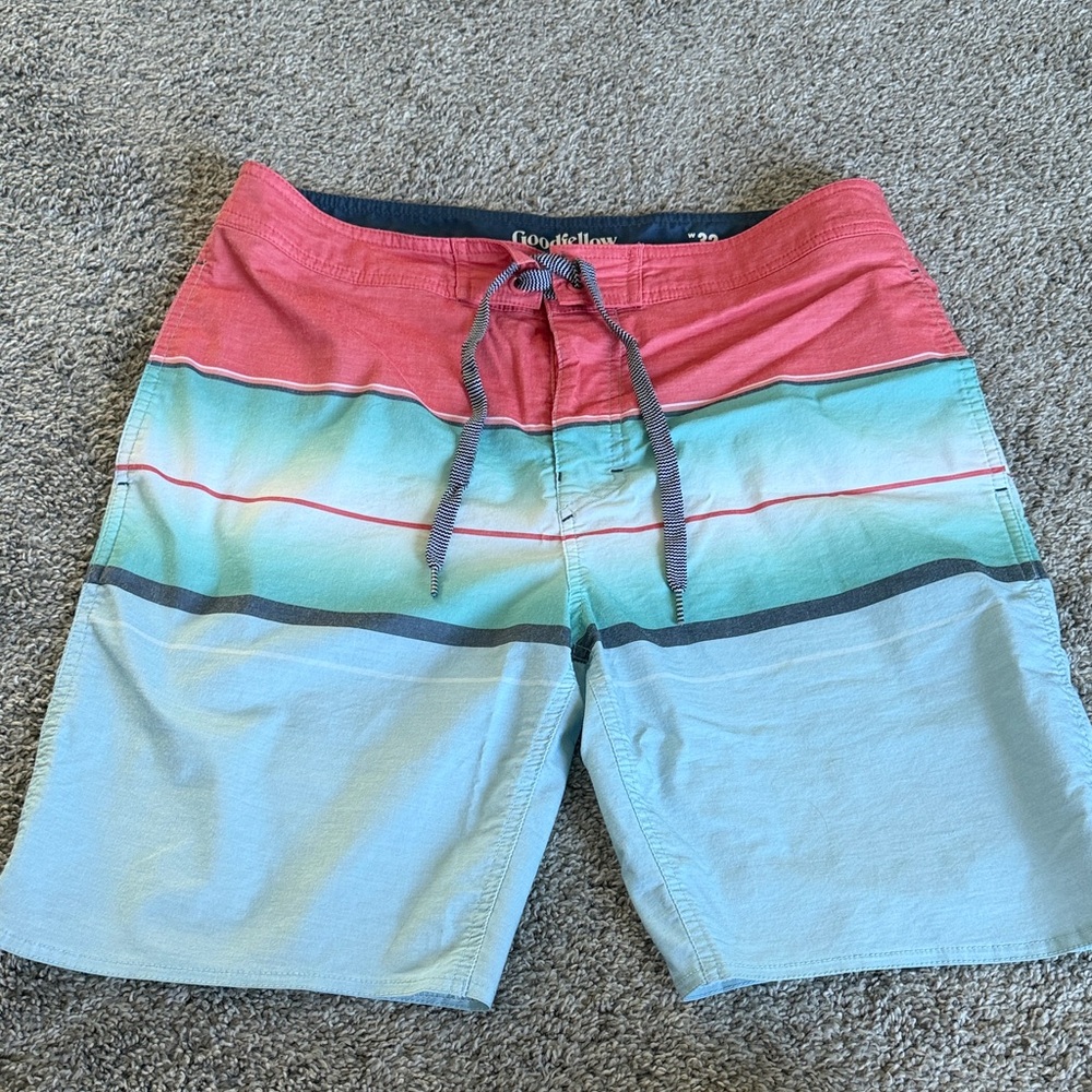 Goodfellow & Co Men's Red and Blue Board Shorts